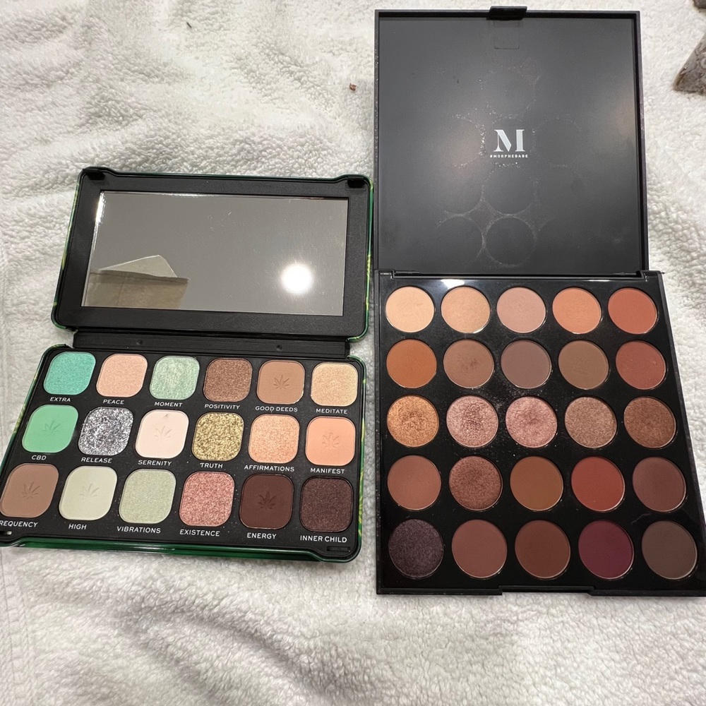 Eye shadow palettes!